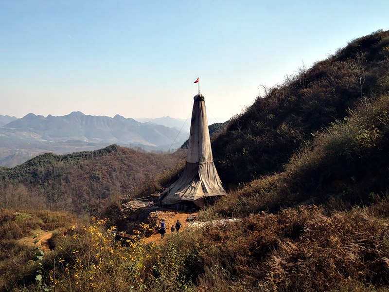 再出發(fā)，亮巖